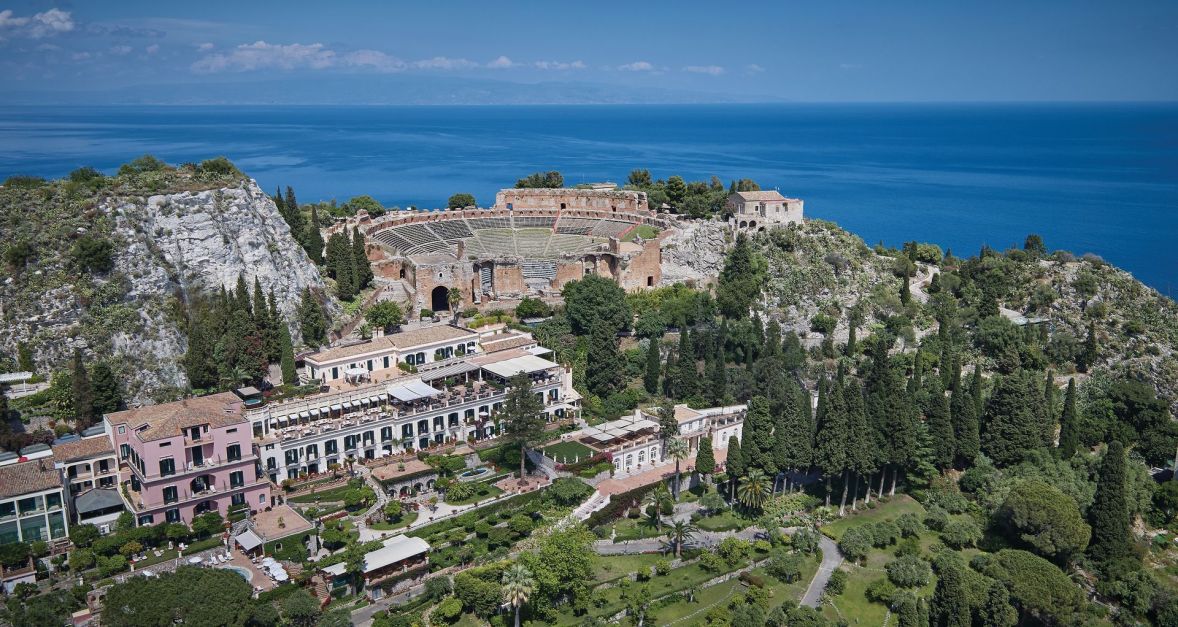 Na Sicília, primeiro hotel de Taormina tem Teatro Grego como “quintal“