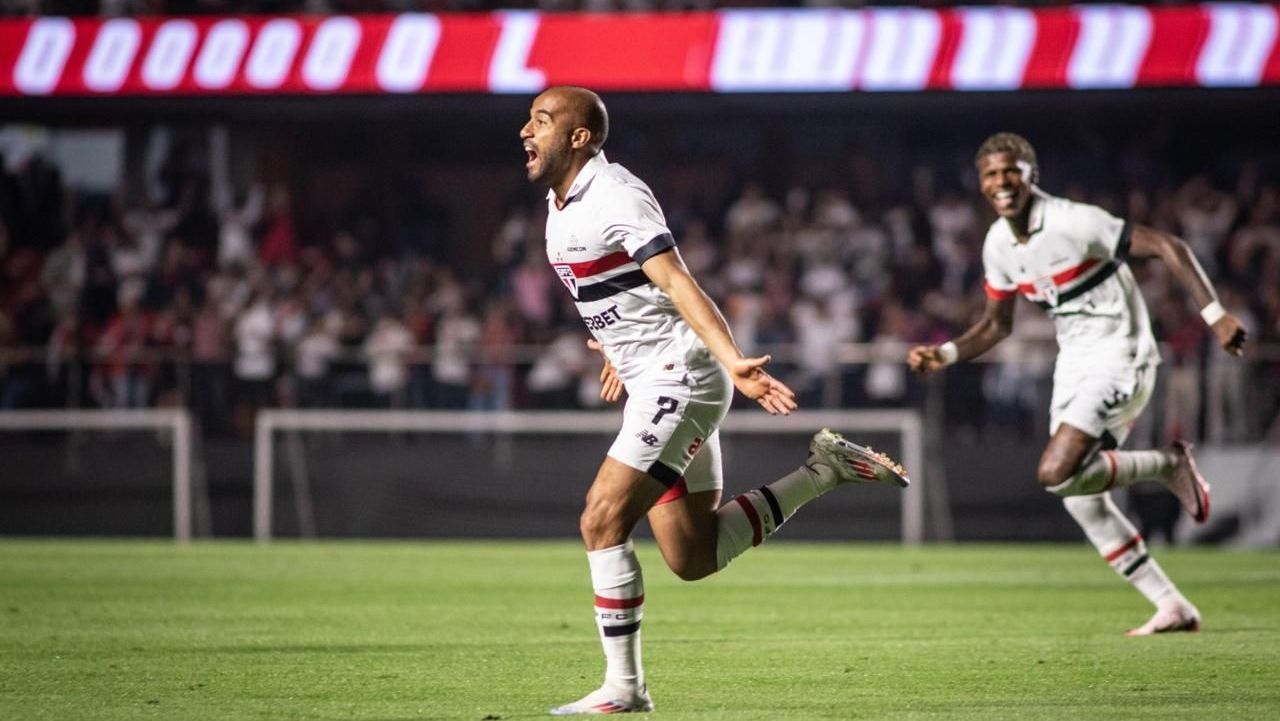 São Paulo vence Grêmio, entra no G4 e afunda rival no Brasileirão