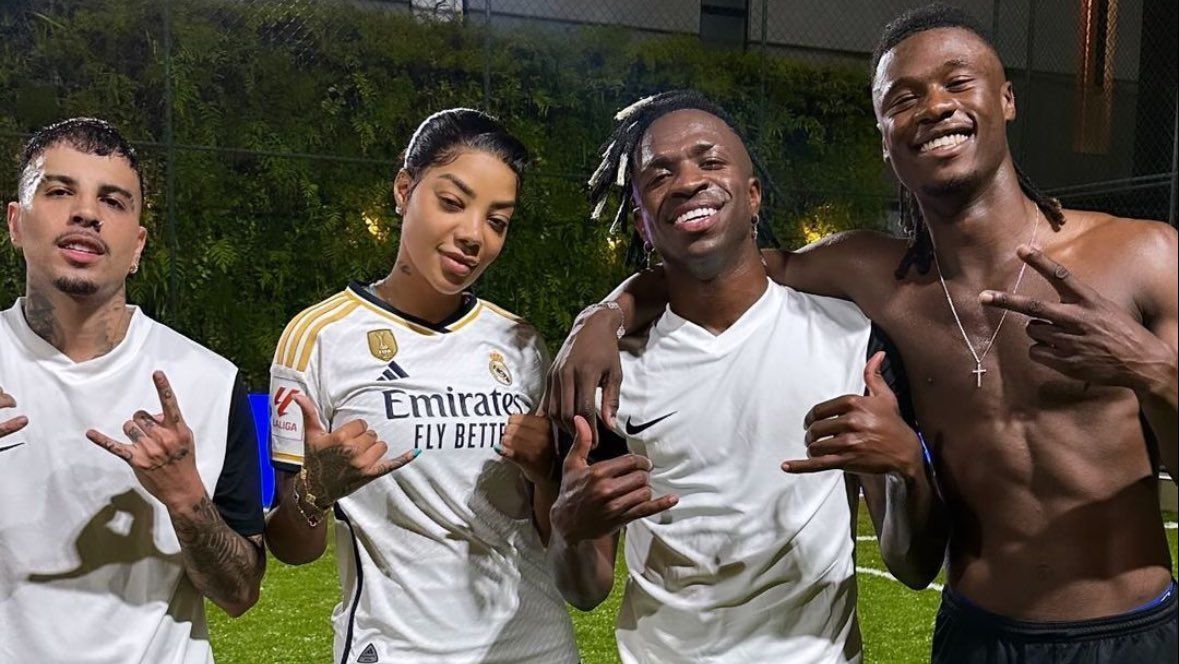 Cantora Ludmilla joga bola com Vinicius Jr. e Camavinga, do Real Madrid