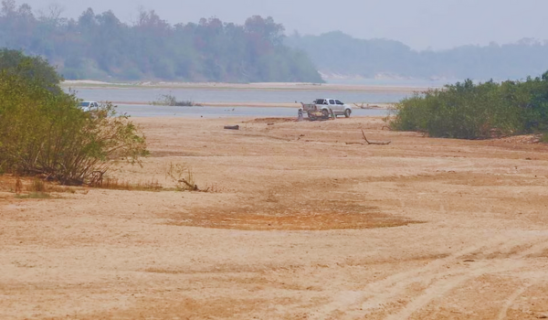 Rio Araguaia atinge o nível mais baixo para agosto dos últimos 50 anos; veja antes e depois