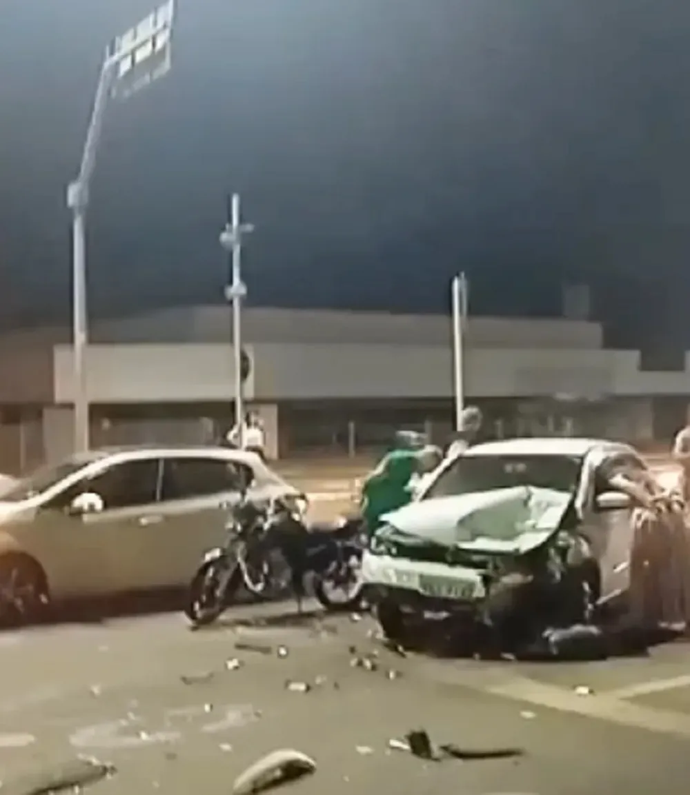 Motorista embriagado colide com três veículos em Palmas