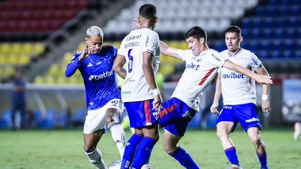 Cruzeiro perde duelo direto para o Fortaleza e desperdiça chance de G4 do Brasileiro