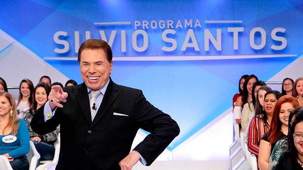 Presidente da Conmebol lamenta morte de Silvio Santos