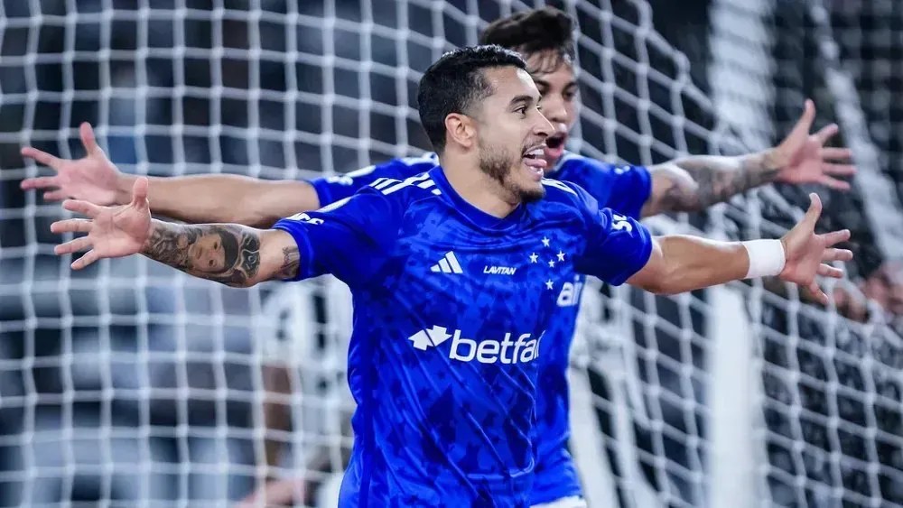 William, do Cruzeiro, é convocado por Dorival para jogos da Seleção Brasileira