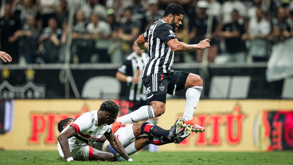 Atlético-MG segura São Paulo e vai à semifinal da Copa do Brasil