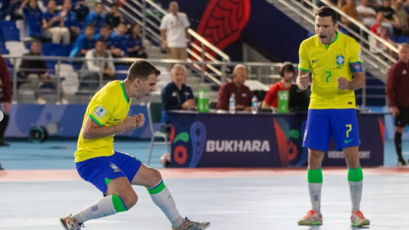 Brasil aplica 10 a 0 em estreia da Copa do Mundo de Futsal