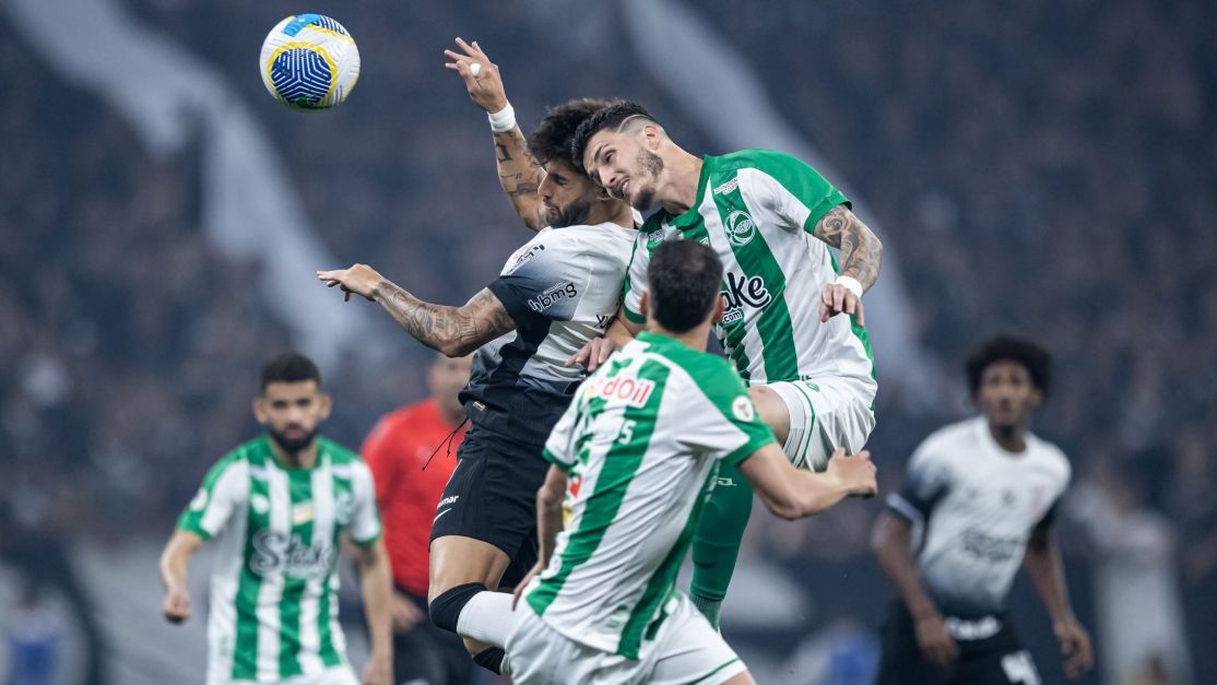 Em jogo com polêmicas, Corinthians vence Juventude e avança na Copa do Brasil