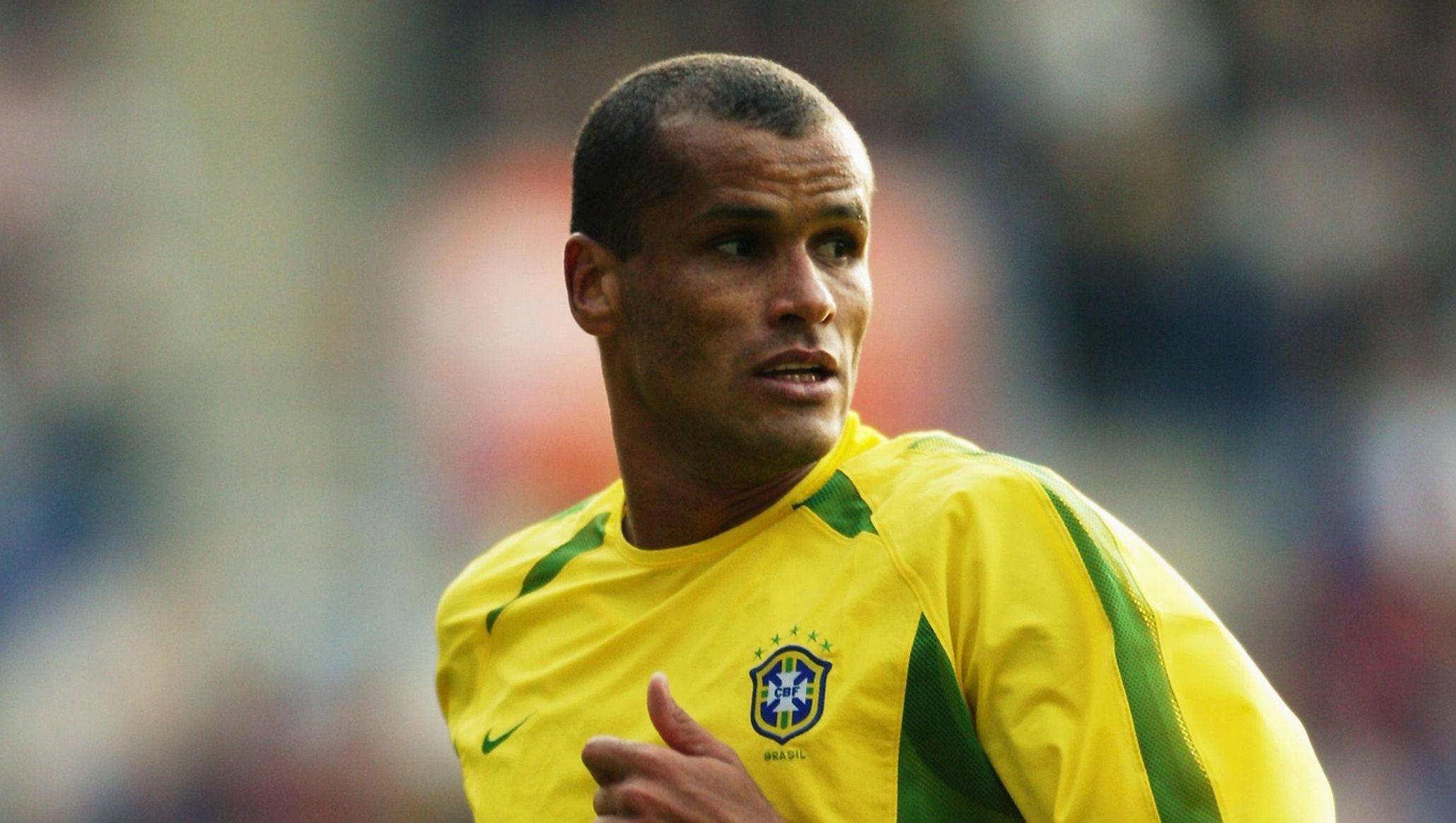 Rivaldo detona Seleção Brasileira e pede convocações de Hulk e Thiago Silva