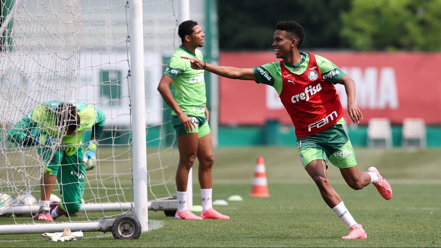 Palmeiras recebe o Criciúma de olho na liderança do Campeonato Brasileiro