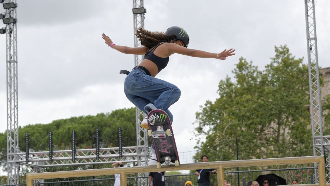 Chuva adia semi com Rayssa: horário e onde assistir ao Mundial de Skate Street