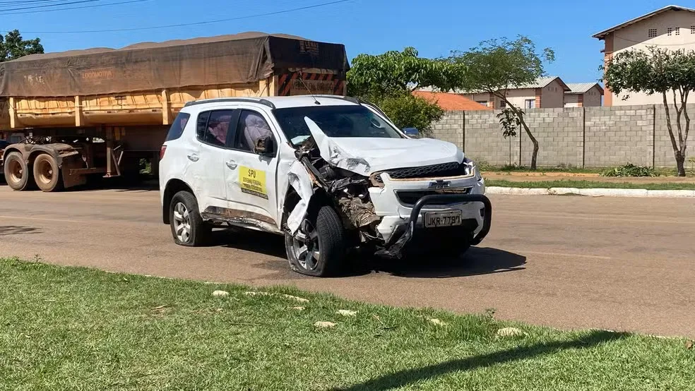 Suspeito de furtar carro de órgão federal é preso após dirigir embriagado e derrubar postes em Palmas